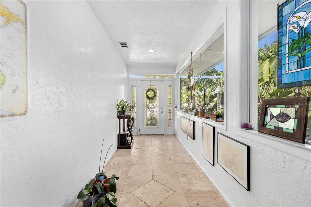 En Venta: $2,300,000 (4 camas, 3 baños, 2941 Pies cuadrados)