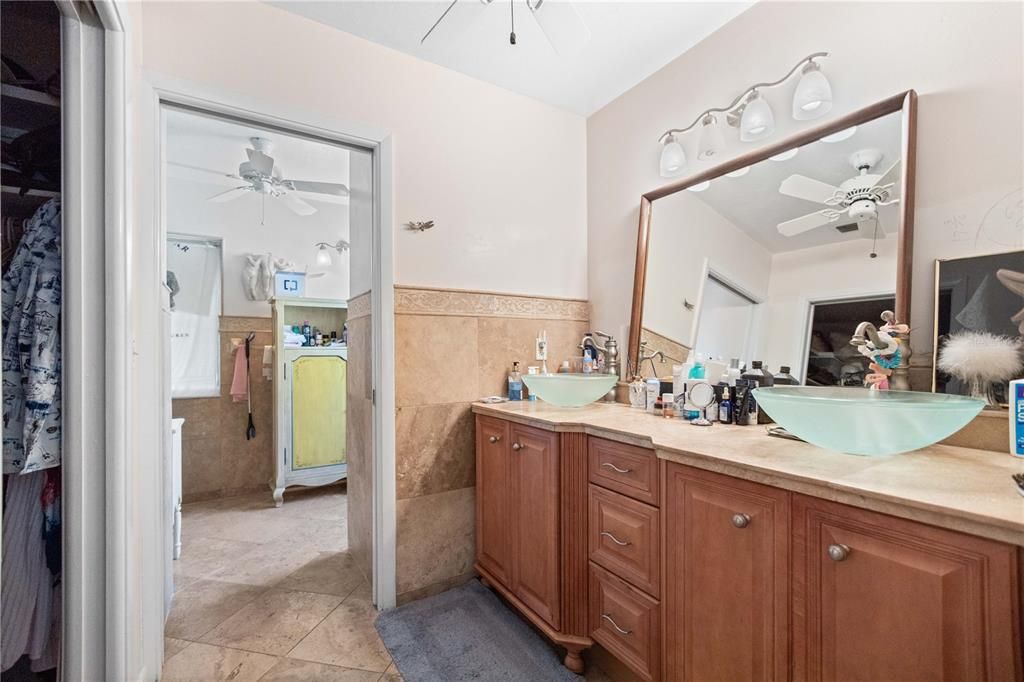 En Venta: $2,300,000 (4 camas, 3 baños, 2941 Pies cuadrados)