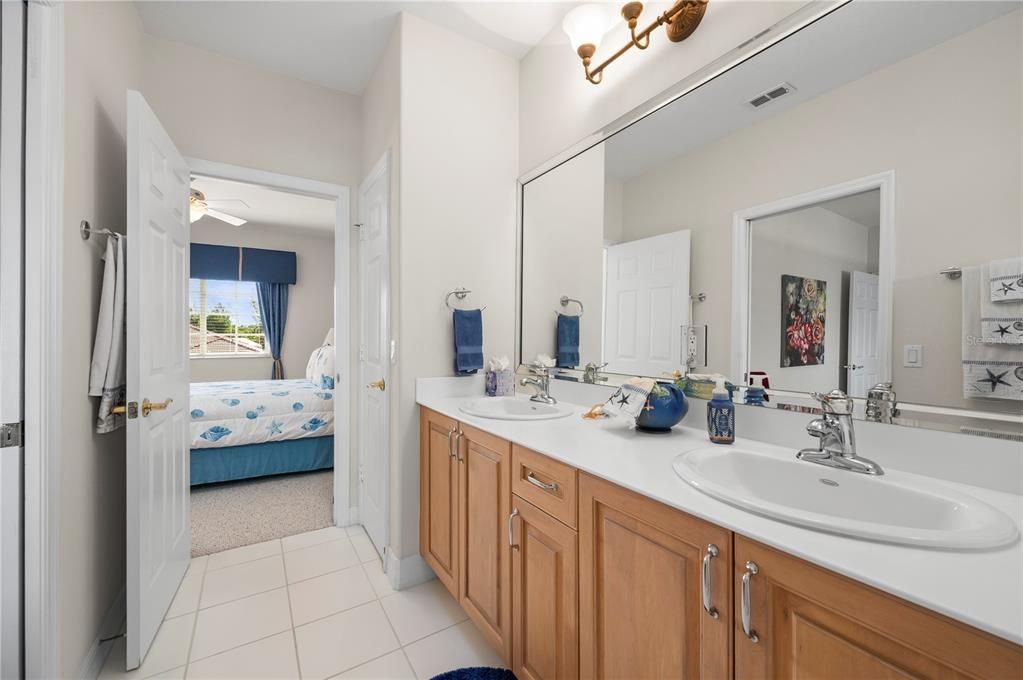 待售: $835,000 (4 贝兹, 3 浴室, 3463 平方英尺)