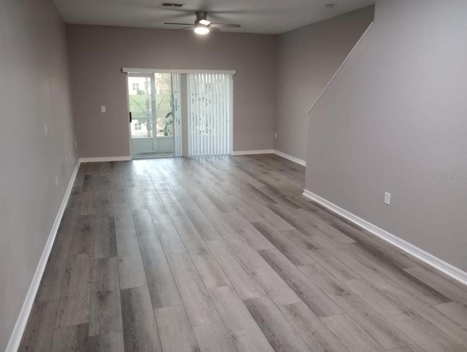 На продажу: $244,900 (3 спален, 2 ванн, 1713 Квадратных фут)