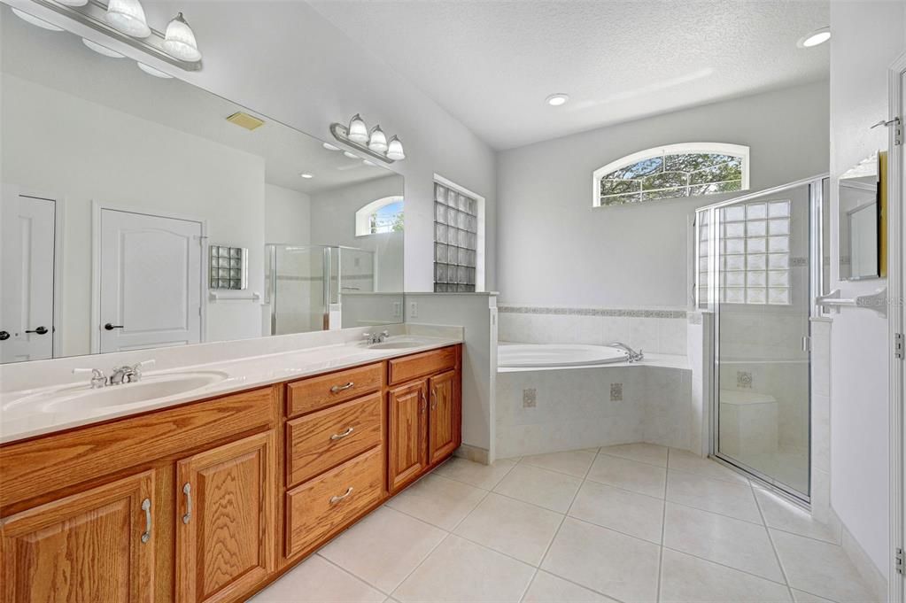 待售: $725,000 (3 贝兹, 3 浴室, 2880 平方英尺)