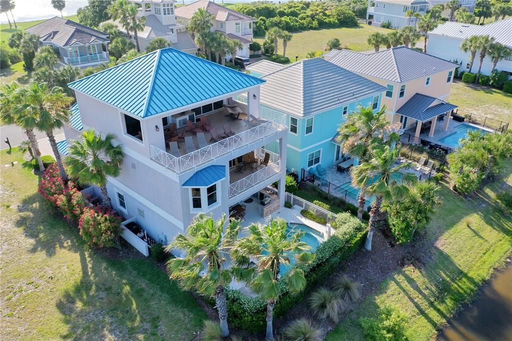 Под контрактом: $1,350,000 (4 спален, 3 ванн, 3626 Квадратных фут)