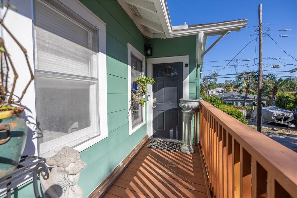 Под контрактом: $675,000 (3 спален, 0 ванн, 1608 Квадратных фут)