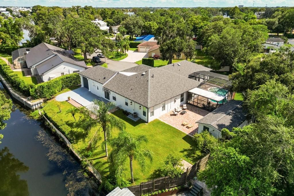 For Sale: $2,165,000 (5 beds, 4 baths, 4798 Square Feet)