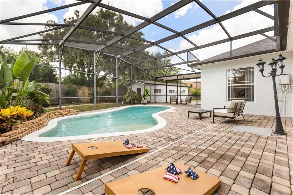 For Sale: $2,165,000 (5 beds, 4 baths, 4798 Square Feet)