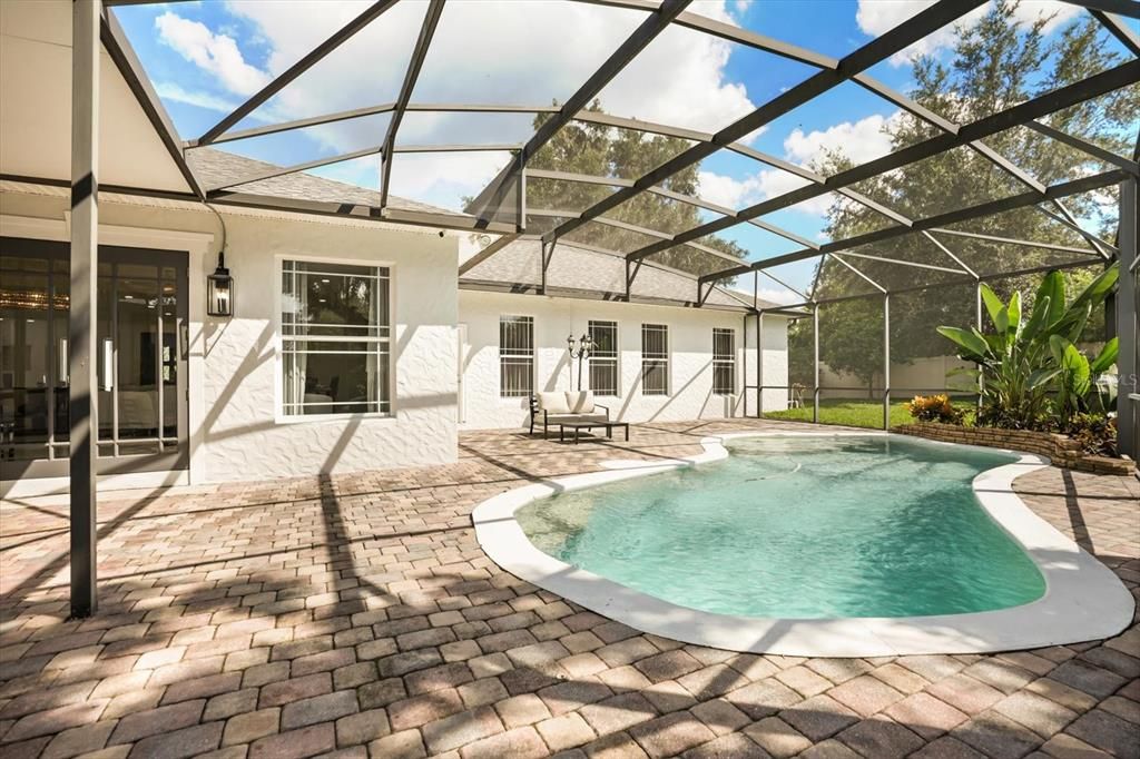 For Sale: $2,165,000 (5 beds, 4 baths, 4798 Square Feet)