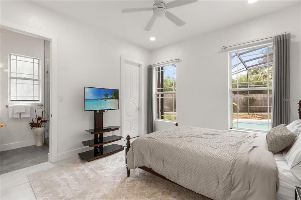 For Sale: $2,165,000 (5 beds, 4 baths, 4798 Square Feet)