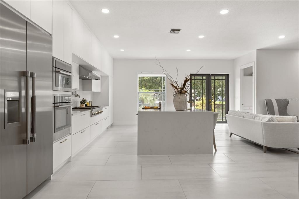 For Sale: $2,165,000 (5 beds, 4 baths, 4798 Square Feet)