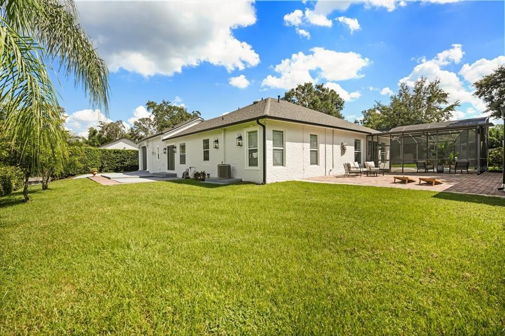 For Sale: $2,165,000 (5 beds, 4 baths, 4798 Square Feet)