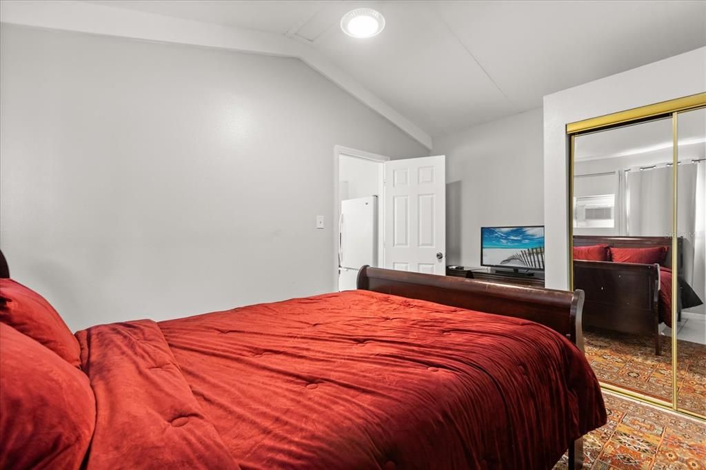 For Sale: $2,165,000 (5 beds, 4 baths, 4798 Square Feet)