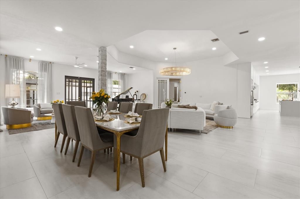 For Sale: $2,165,000 (5 beds, 4 baths, 4798 Square Feet)