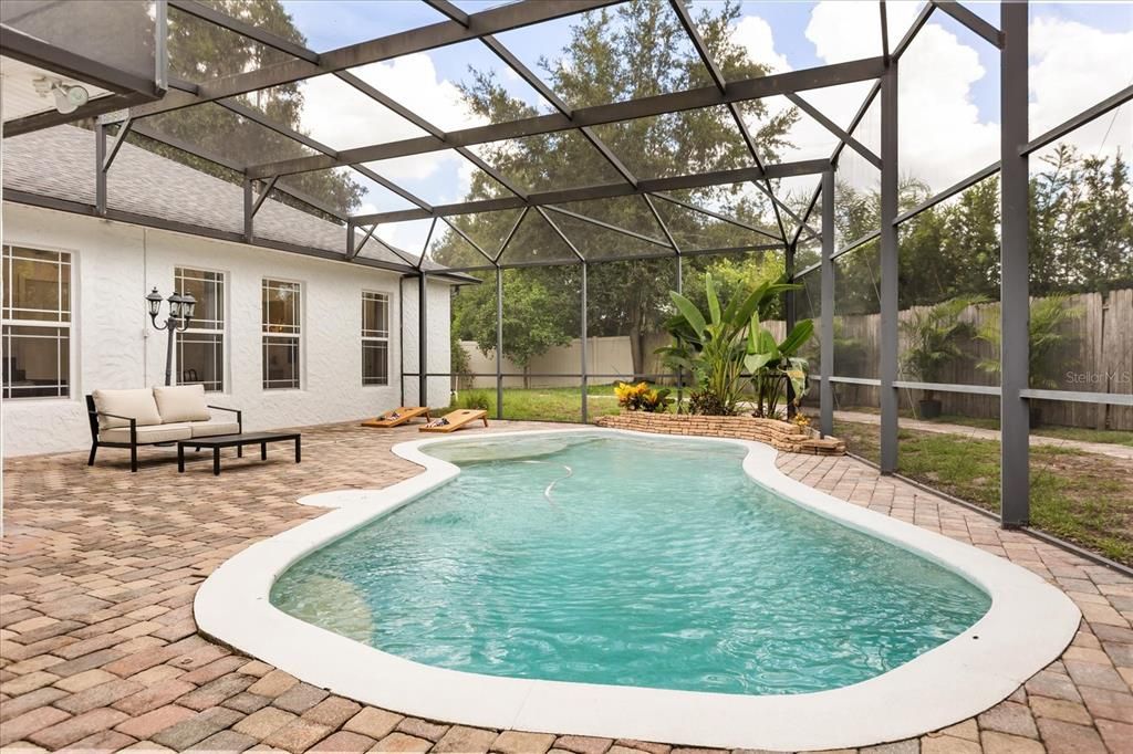 For Sale: $2,165,000 (5 beds, 4 baths, 4798 Square Feet)