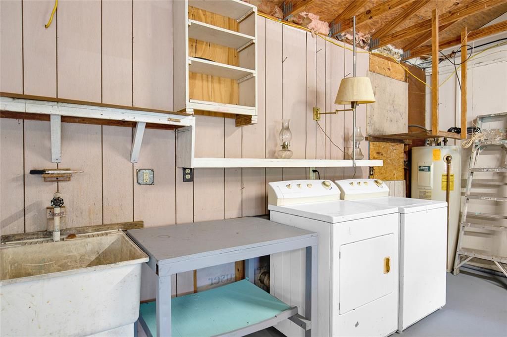 For Sale: $312,900 (3 beds, 1 baths, 1488 Square Feet)