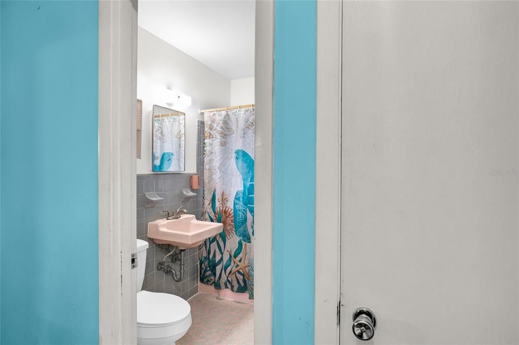 For Sale: $312,900 (3 beds, 1 baths, 1488 Square Feet)