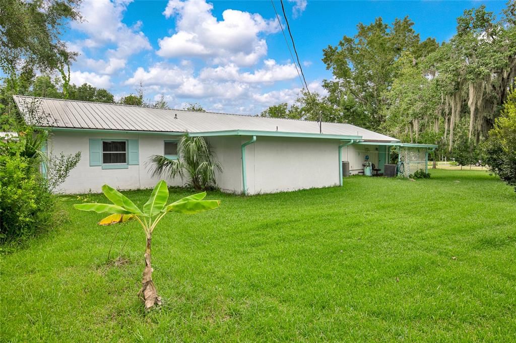 For Sale: $312,900 (3 beds, 1 baths, 1488 Square Feet)