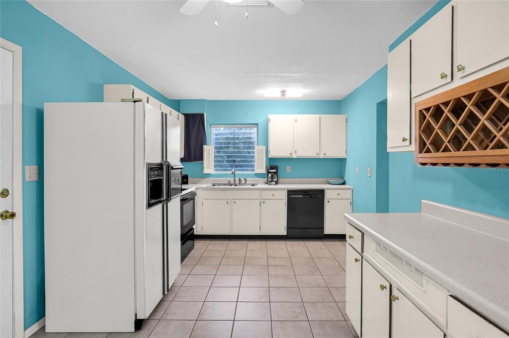 For Sale: $312,900 (3 beds, 1 baths, 1488 Square Feet)