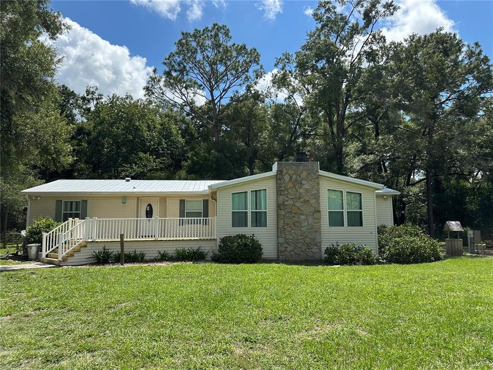 Vendido Recientemente: $240,000 (3 camas, 2 baños, 2030 Pies cuadrados)