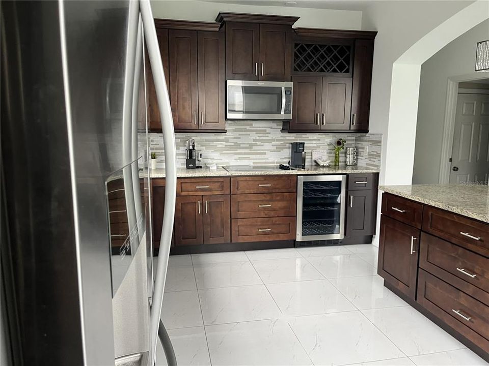 待售: $597,000 (5 贝兹, 3 浴室, 2767 平方英尺)