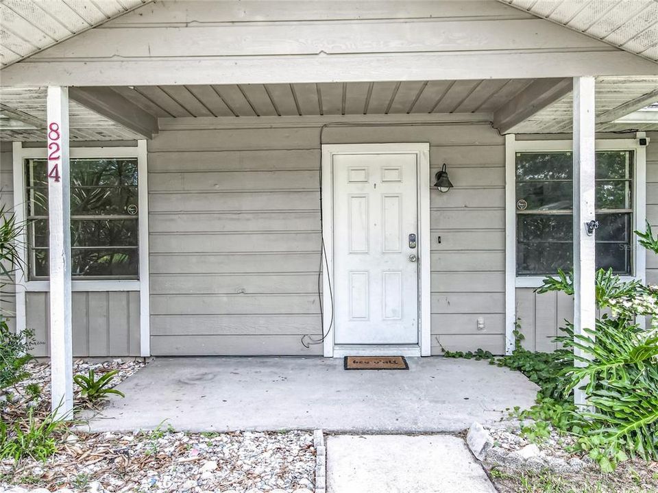 For Sale: $209,000 (3 beds, 2 baths, 1107 Square Feet)