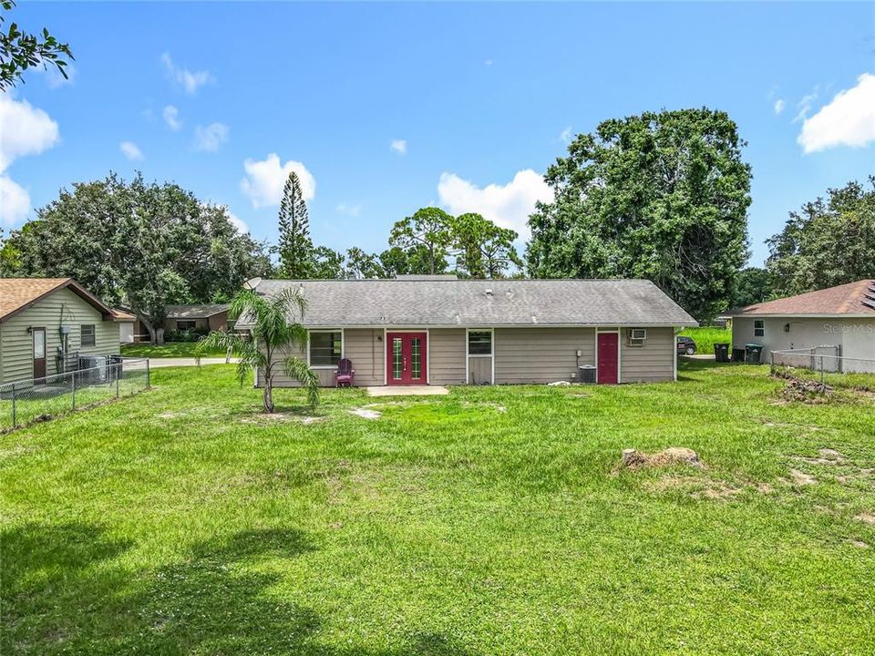 For Sale: $209,000 (3 beds, 2 baths, 1107 Square Feet)