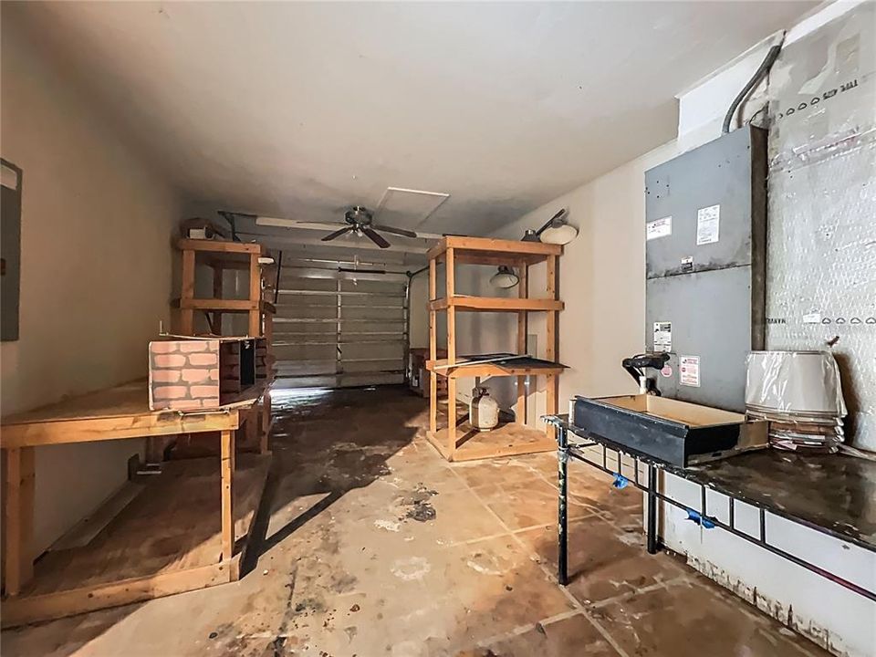 For Sale: $209,000 (3 beds, 2 baths, 1107 Square Feet)