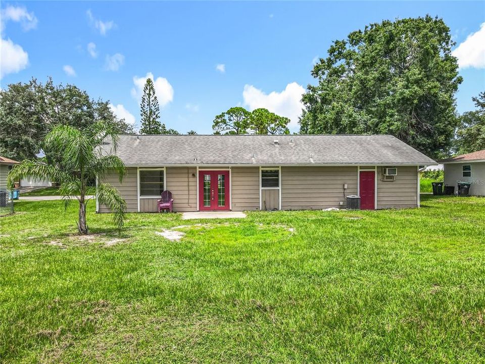 For Sale: $209,000 (3 beds, 2 baths, 1107 Square Feet)