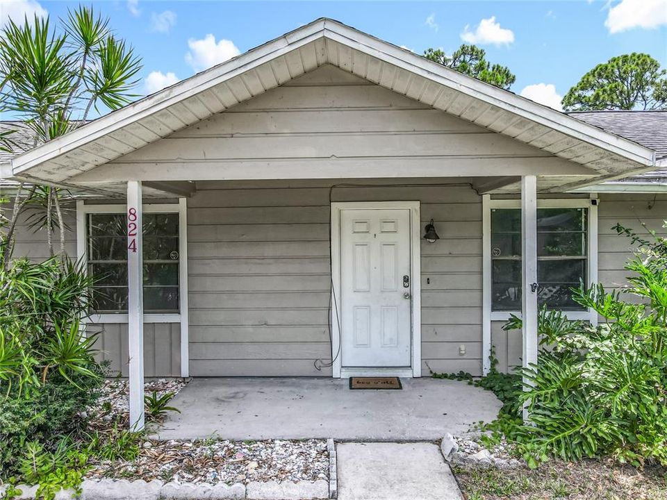 For Sale: $209,000 (3 beds, 2 baths, 1107 Square Feet)