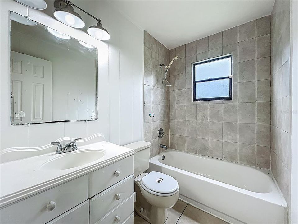 For Sale: $209,000 (3 beds, 2 baths, 1107 Square Feet)