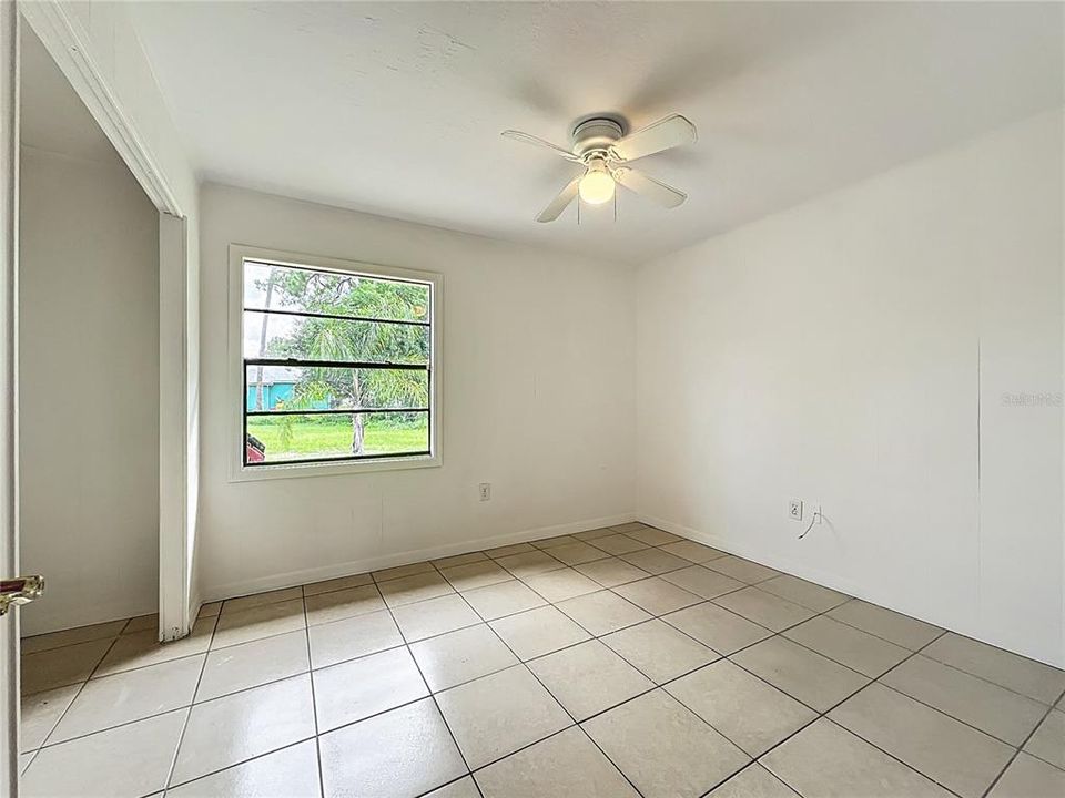 For Sale: $209,000 (3 beds, 2 baths, 1107 Square Feet)