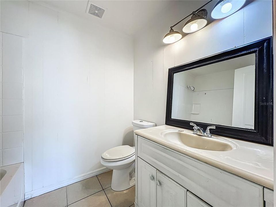 For Sale: $209,000 (3 beds, 2 baths, 1107 Square Feet)