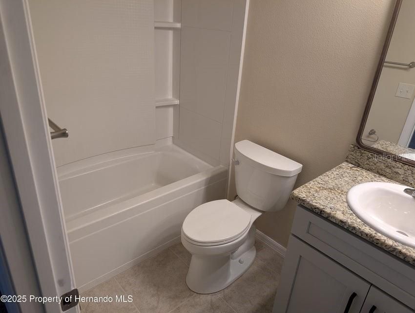 Activo con contrato: $220,000 (2 camas, 2 baños, 1262 Pies cuadrados)