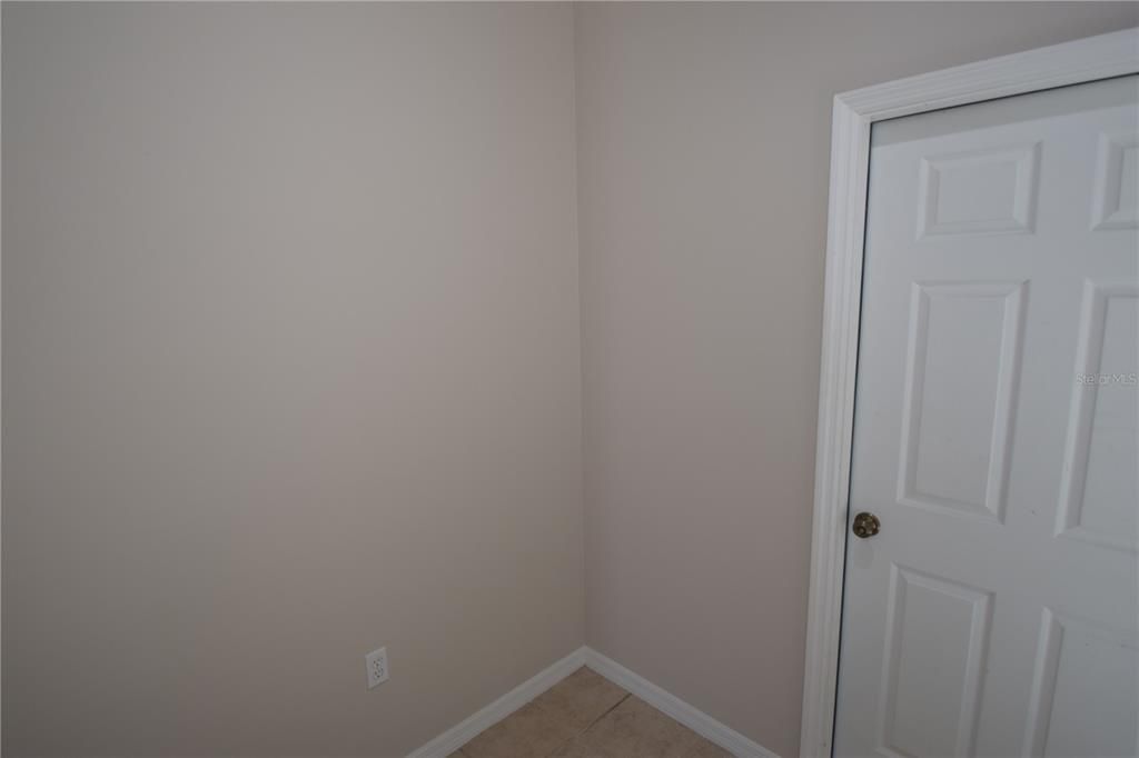 For Rent: $2,100 (3 beds, 2 baths, 1616 Square Feet)