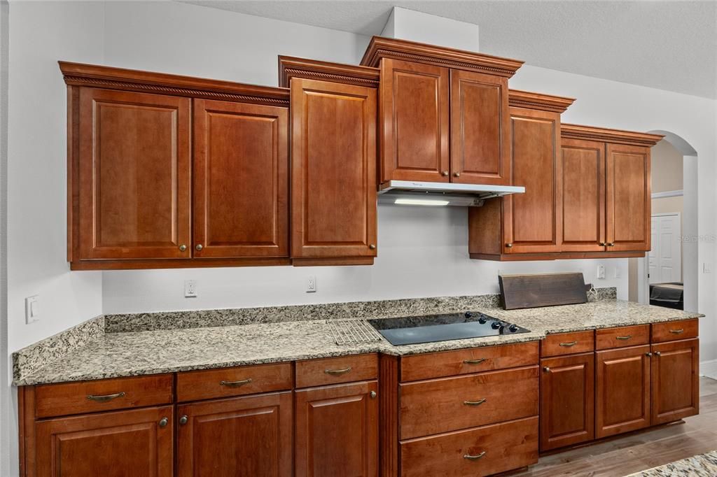 Под контрактом: $965,000 (4 спален, 3 ванн, 3271 Квадратных фут)