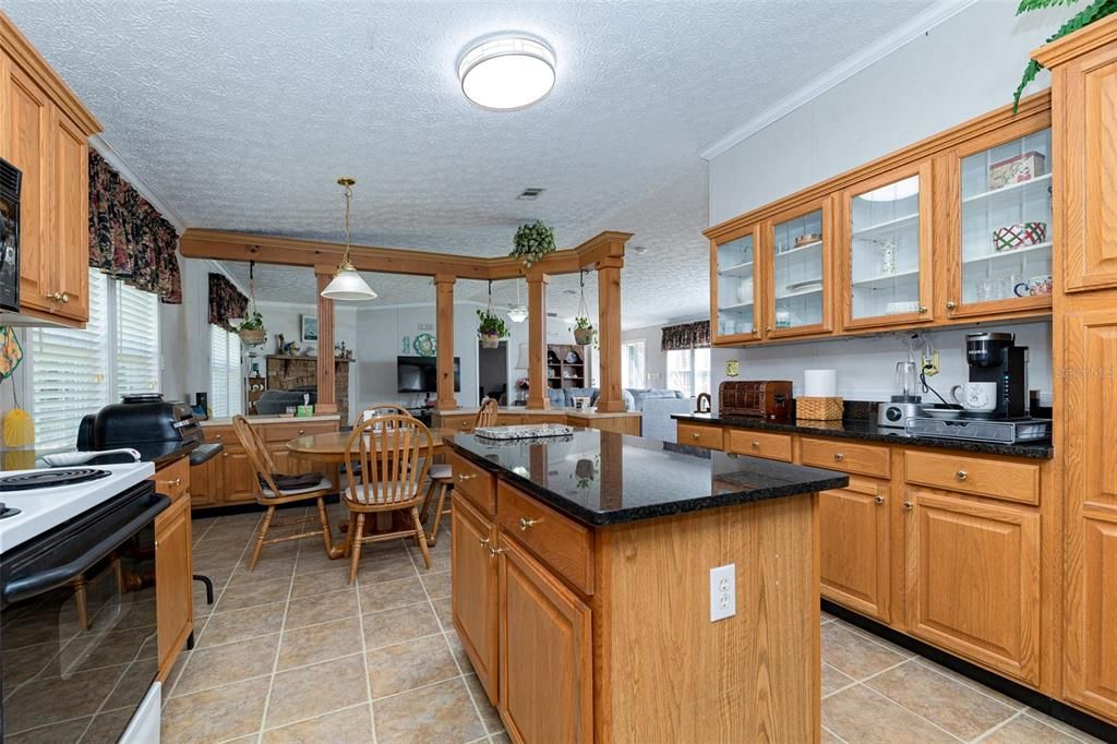 For Sale: $254,900 (3 beds, 2 baths, 1836 Square Feet)