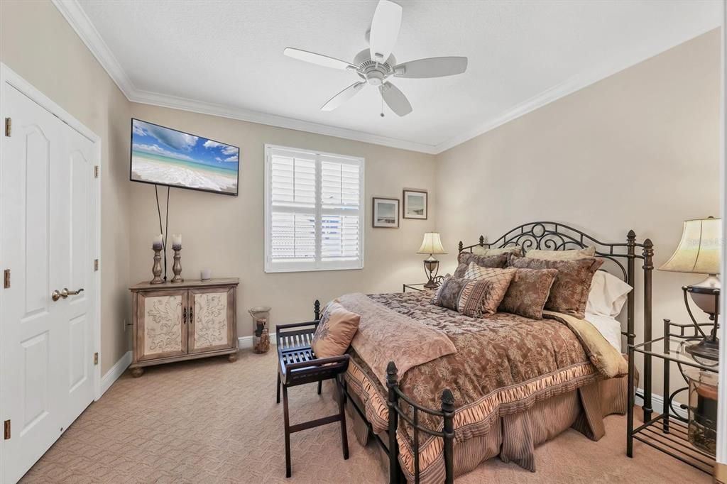 For Sale: $1,215,000 (5 beds, 4 baths, 3686 Square Feet)