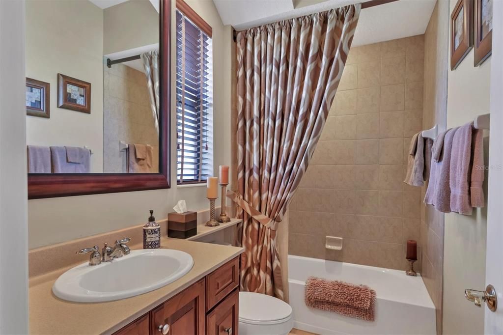 For Sale: $1,215,000 (5 beds, 4 baths, 3686 Square Feet)