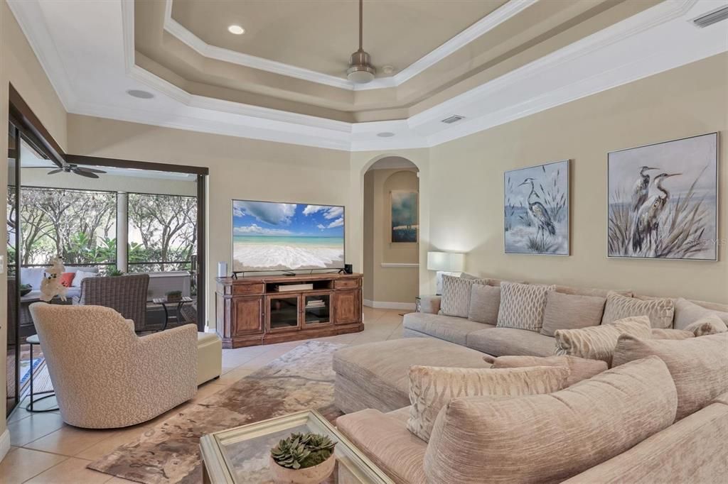 For Sale: $1,215,000 (5 beds, 4 baths, 3686 Square Feet)