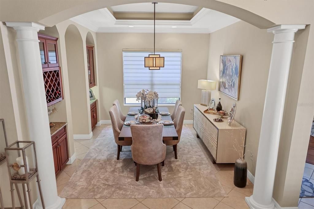 For Sale: $1,215,000 (5 beds, 4 baths, 3686 Square Feet)