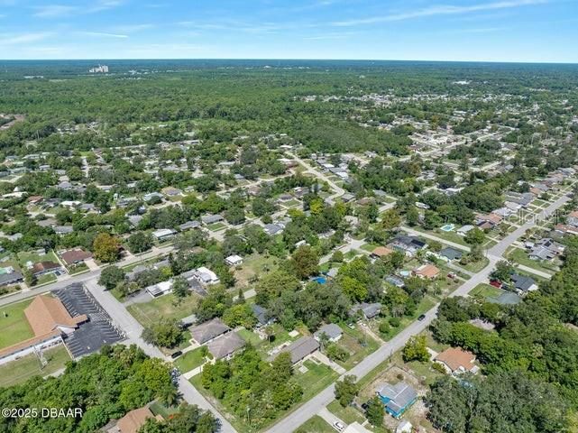 For Sale: $174,500 (2 beds, 1 baths, 760 Square Feet)