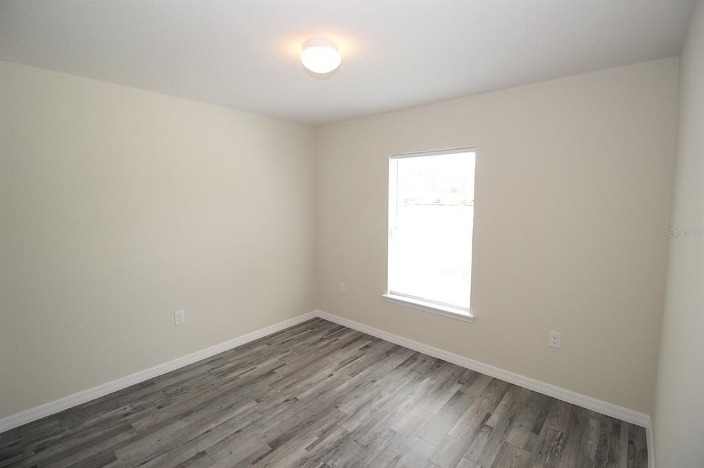 For Sale: $499,000 (6 beds, 0 baths, 2613 Square Feet)