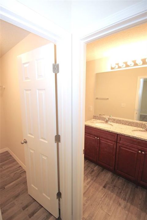 For Sale: $499,000 (6 beds, 0 baths, 2613 Square Feet)