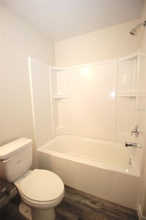 For Sale: $499,000 (6 beds, 0 baths, 2613 Square Feet)