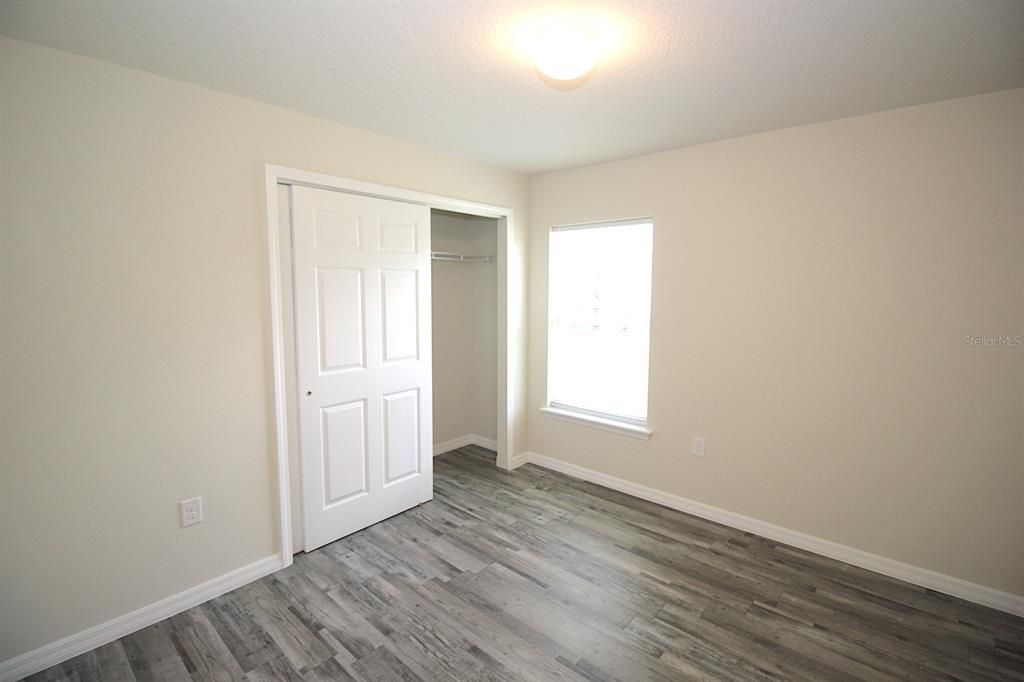 For Sale: $499,000 (6 beds, 0 baths, 2613 Square Feet)