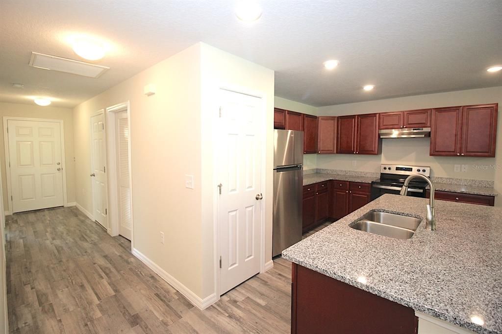 For Sale: $499,000 (6 beds, 0 baths, 2613 Square Feet)