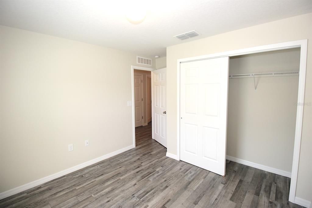 For Sale: $499,000 (6 beds, 0 baths, 2613 Square Feet)