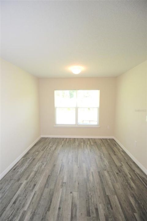 For Sale: $499,000 (6 beds, 0 baths, 2613 Square Feet)