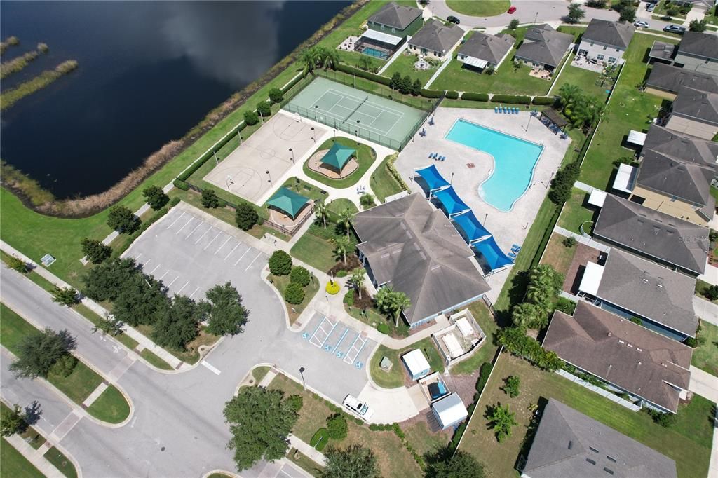 Active With Contract: $1,700 (3 beds, 2 baths, 1301 Square Feet)