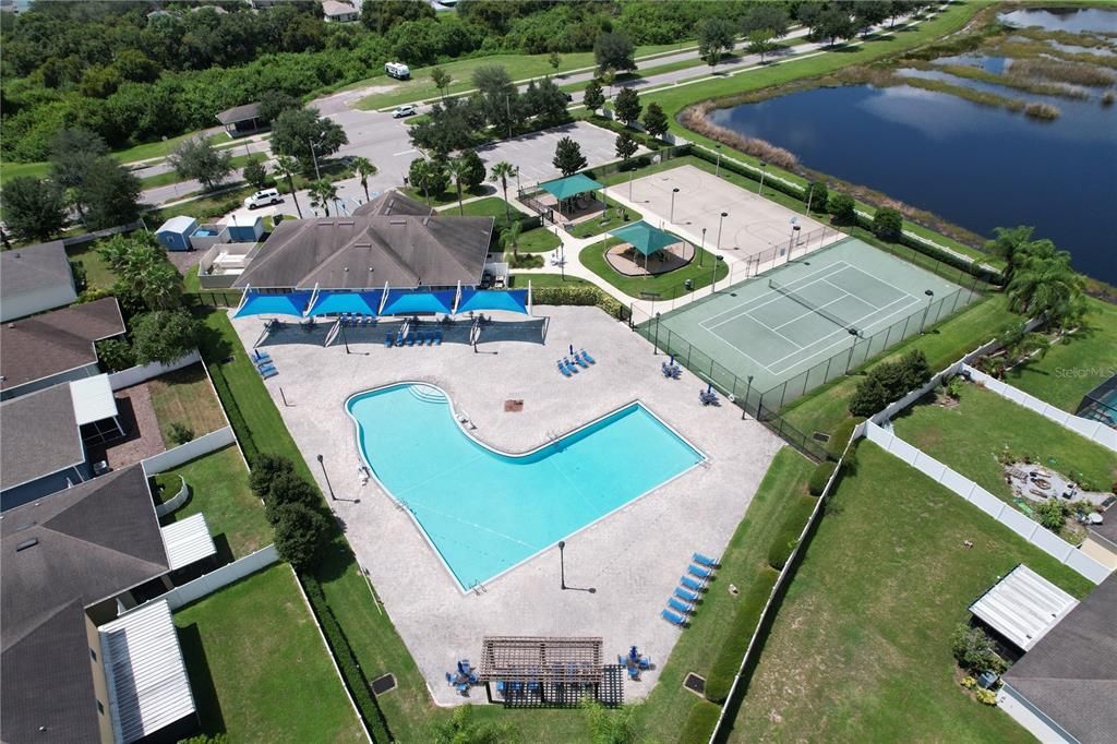 Active With Contract: $1,700 (3 beds, 2 baths, 1301 Square Feet)