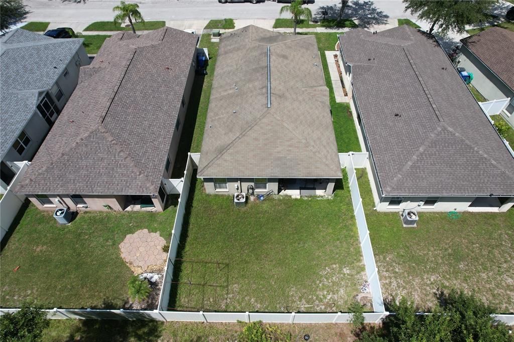 Active With Contract: $1,700 (3 beds, 2 baths, 1301 Square Feet)