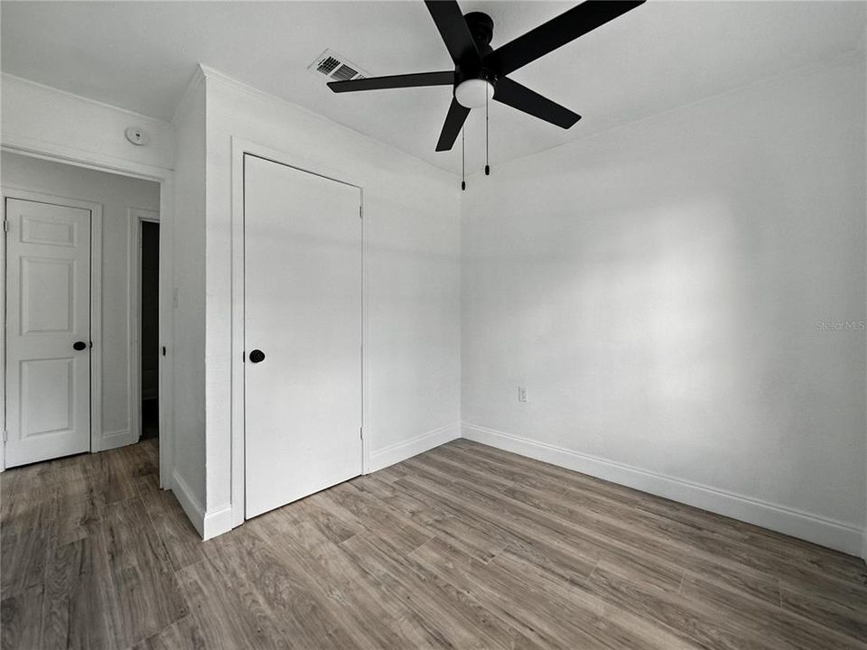 Active With Contract: $182,000 (3 beds, 1 baths, 815 Square Feet)